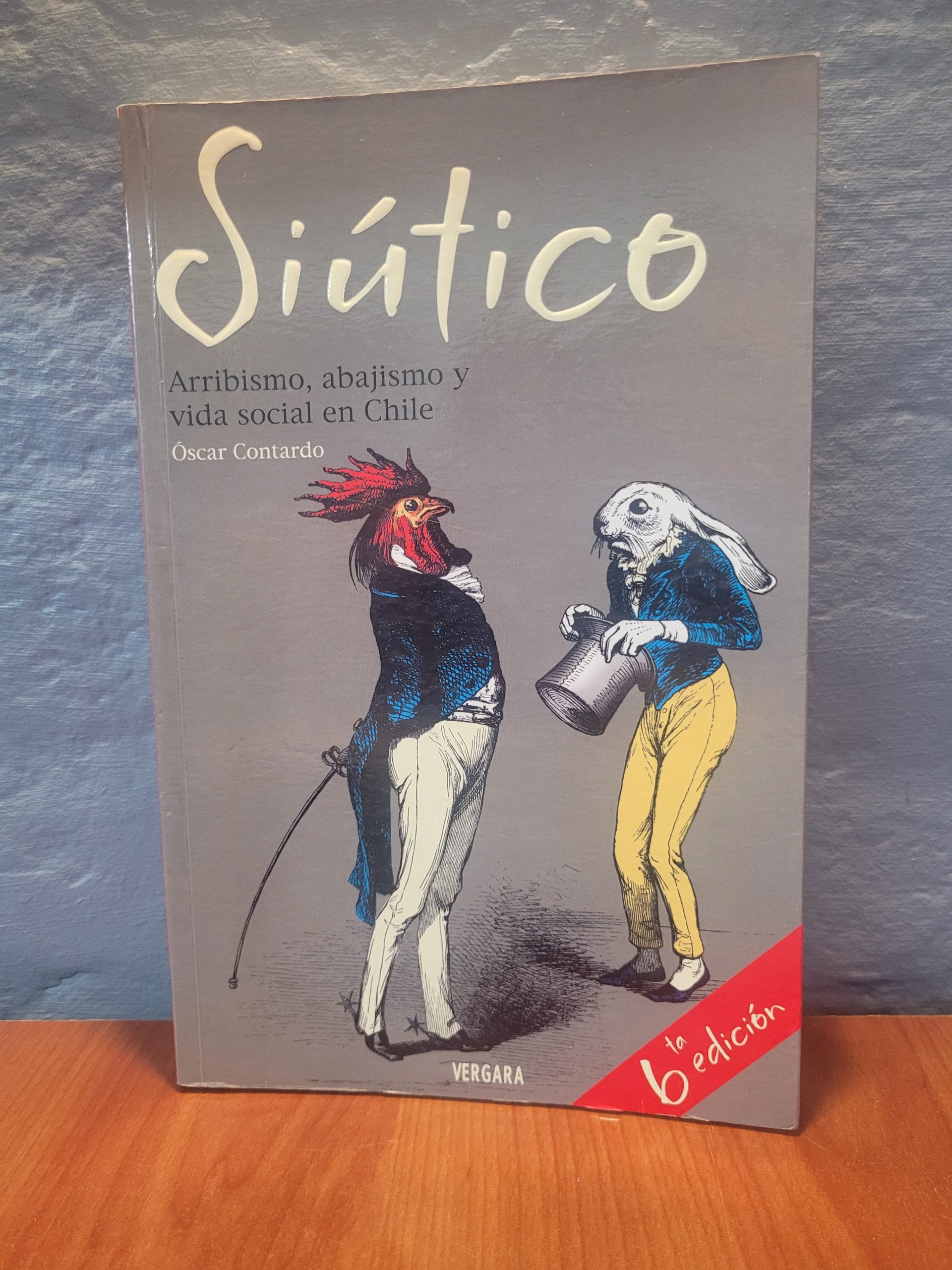 2026/04/1000090949-scaled.jpg Siútico: Arribismo, abajismo y vida social en Chile - Imagen 1
